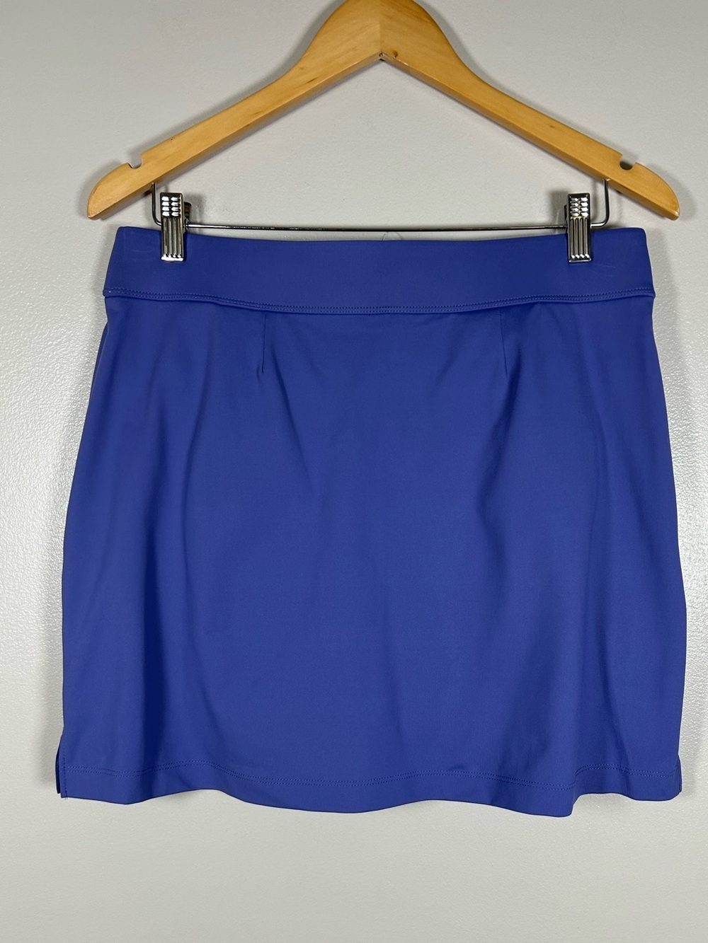 Tommy Bahama Aubrey IslandZone skort Athletic Skort in Blue Iris UPF 30 - Picture 2 of 13